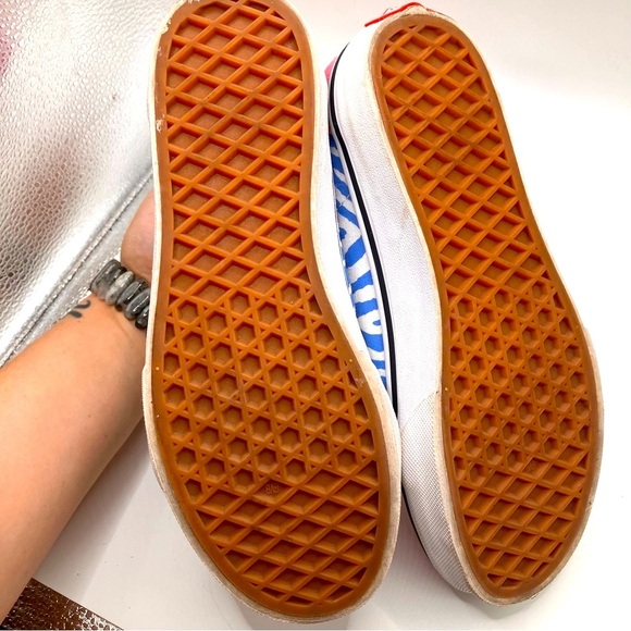 Vans Sk8 Hi8 Multicolored Vintage Mickey Mouse style, kids size 3, euc - Picture 7 of 9